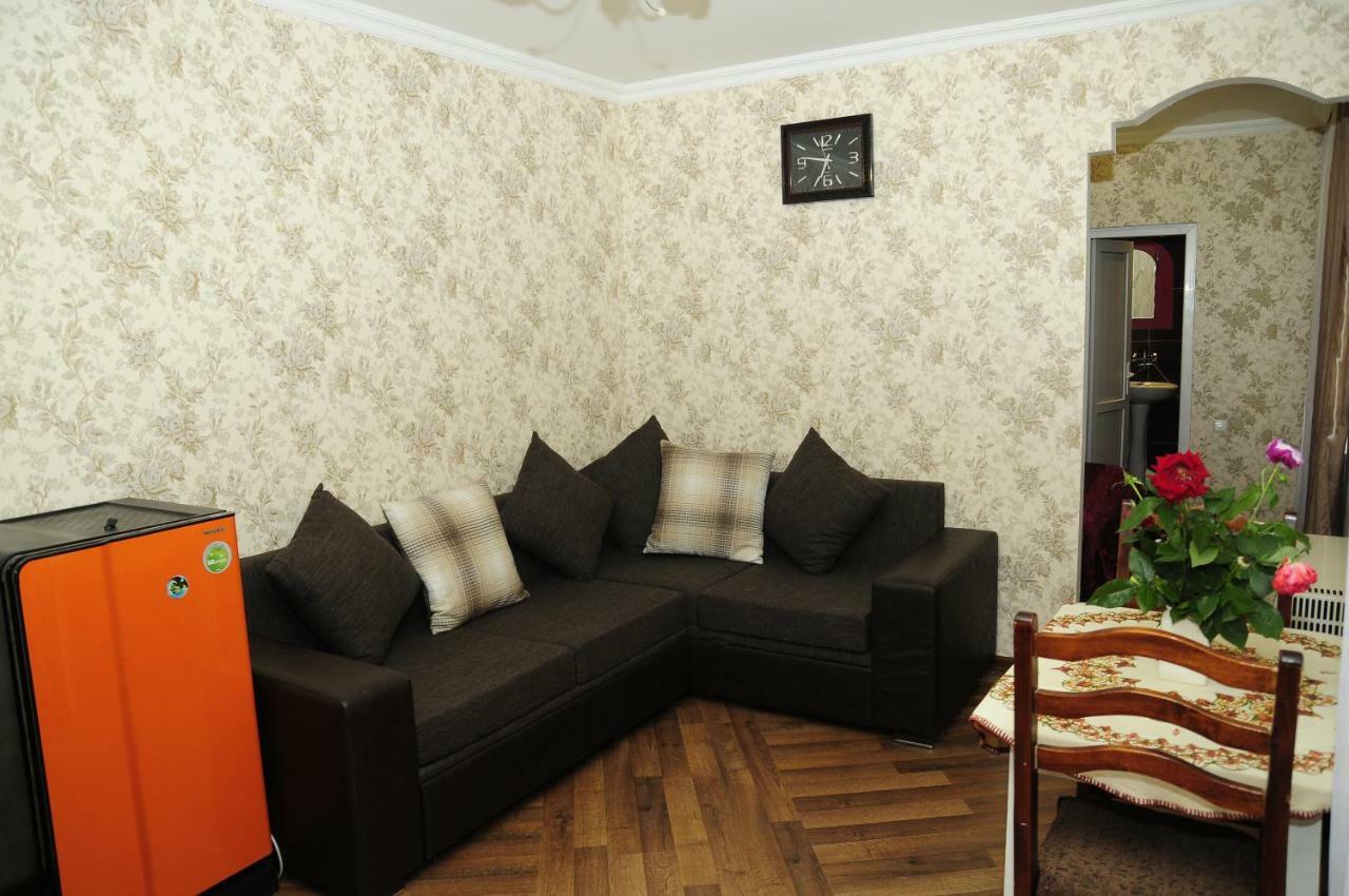 Guest House Ivo Bordžomi Exteriér fotografie