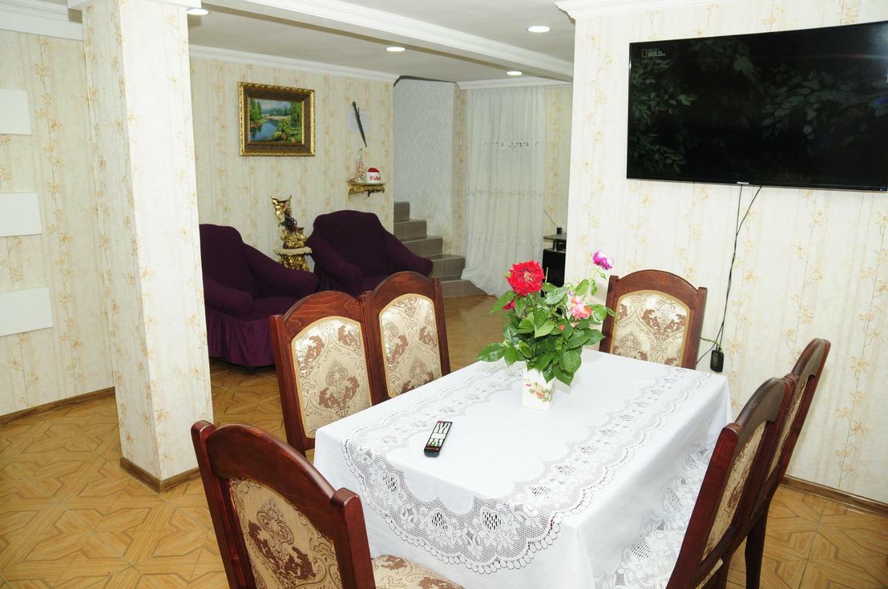 Guest House Ivo Bordžomi Exteriér fotografie